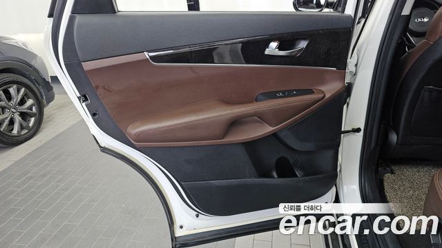 Kia Sorento 2016 — photo 15