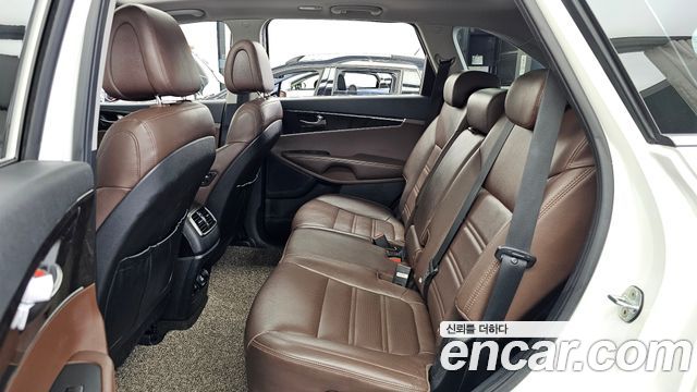 Kia Sorento 2016 — photo 16
