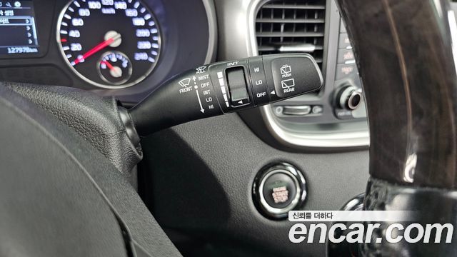 Kia Sorento 2016 — photo 35