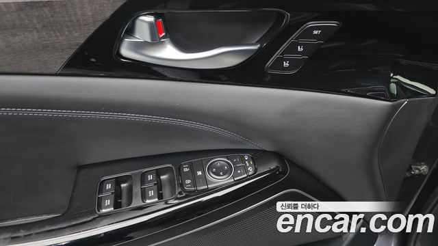 Kia K7 2020 — photo 17