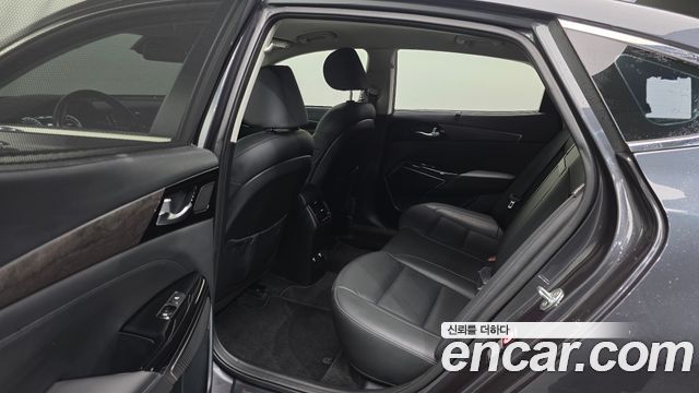 Kia K7 2020 — photo 22