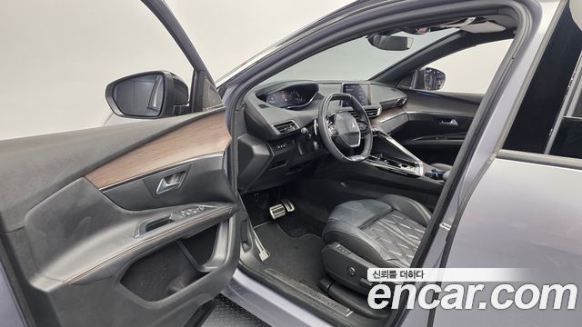 Peugeot 5008 2024 — photo 13