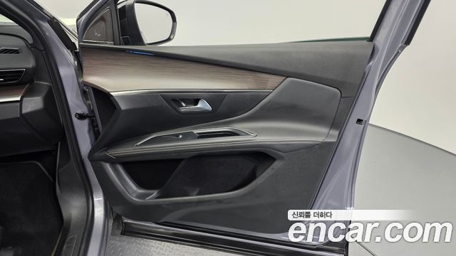 Peugeot 5008 2024 — photo 15