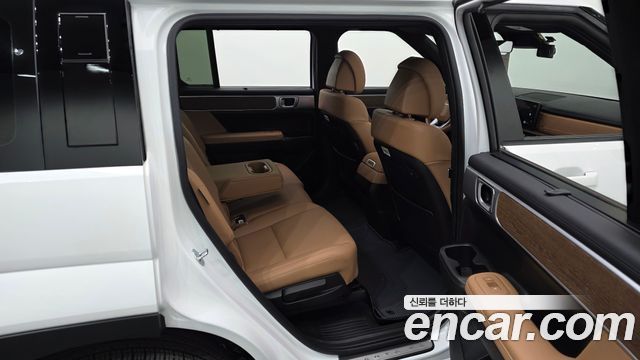 Hyundai Santafe 2025 — photo 18
