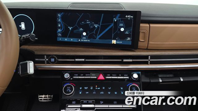 Hyundai Santafe 2025 — photo 20