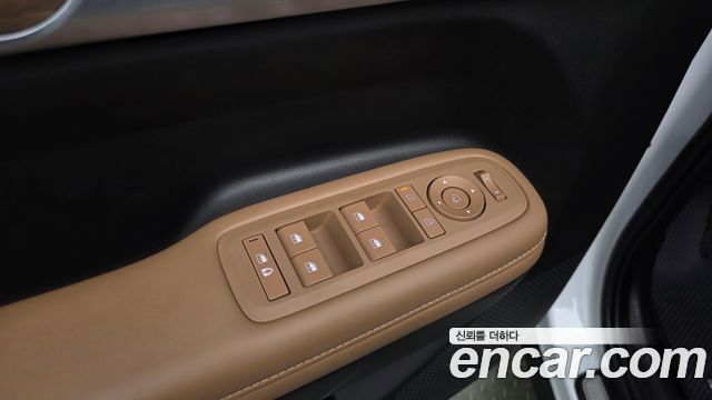 Hyundai Santafe 2025 — photo 24