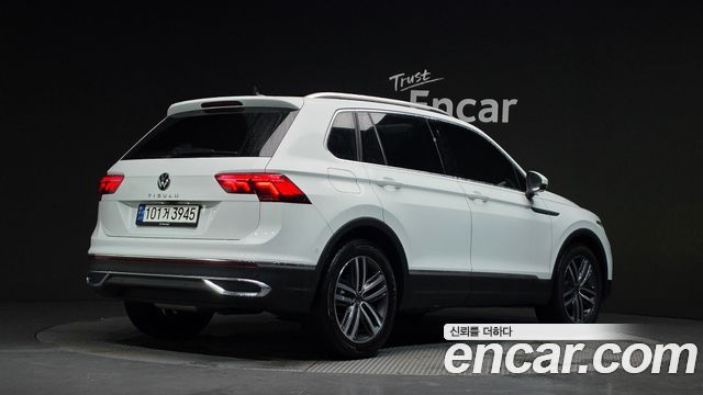 Volkswagen Tiguan 2023 — photo 2