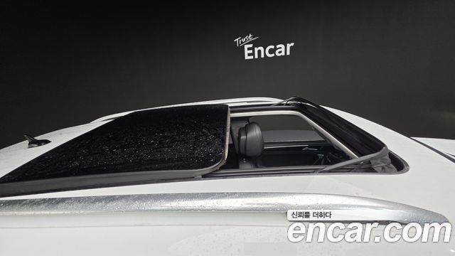 Volkswagen Tiguan 2023 — photo 18