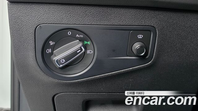 Volkswagen Tiguan 2023 — photo 20