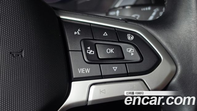 Volkswagen Tiguan 2023 — photo 23