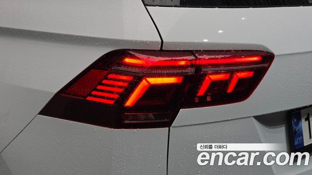 Volkswagen Tiguan 2023 — photo 9