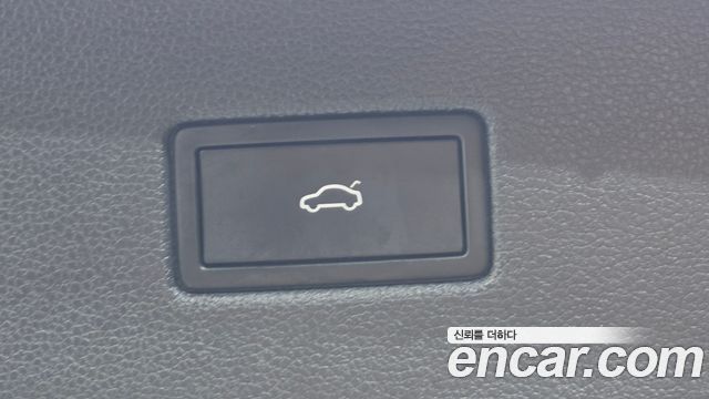 Volkswagen Tiguan 2023 — photo 34
