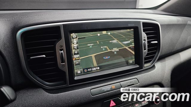 Kia Sportage 2018 — photo 13