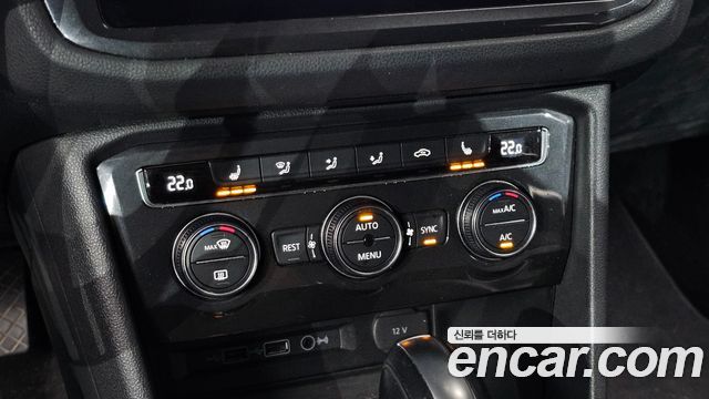 Volkswagen Tiguan 2020 — photo 17