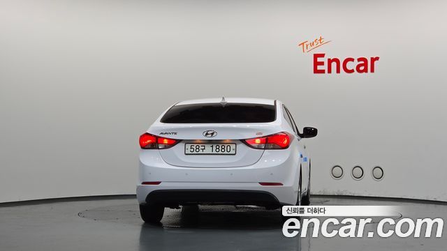 Hyundai AVANTE 2015 — photo 4