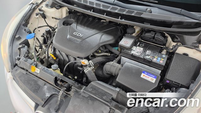 Hyundai AVANTE 2015 — photo 6