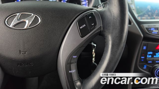 Hyundai AVANTE 2015 — photo 23