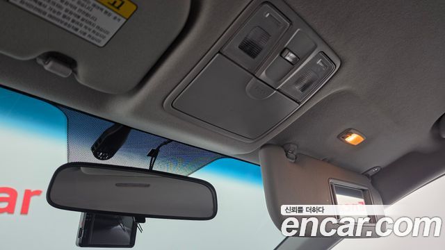 Hyundai AVANTE 2015 — photo 25