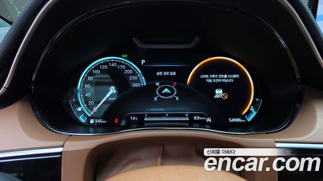 Genesis GV70 2023 — photo 11
