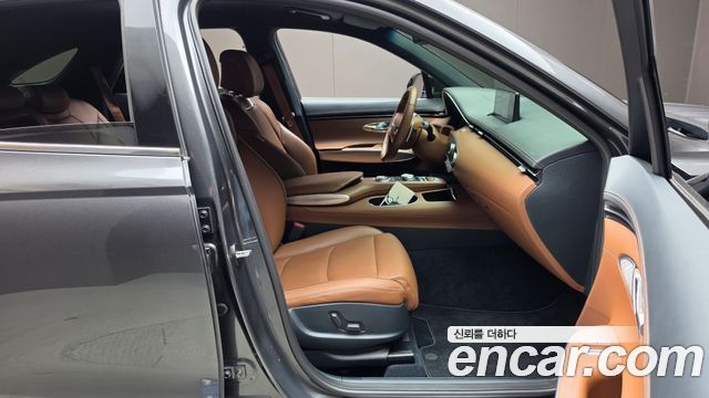 Genesis GV70 2023 — photo 16