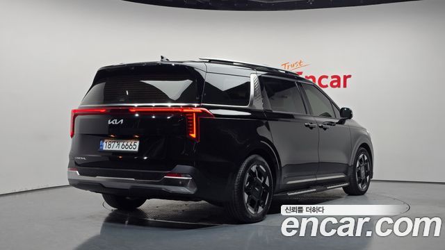 Kia Canival 2024 — photo 2