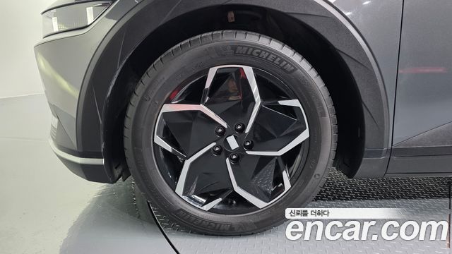 Hyundai Ioniq5 2023 — photo 5