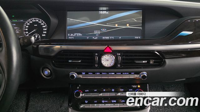 Genesis EQ900 2016 — photo 14