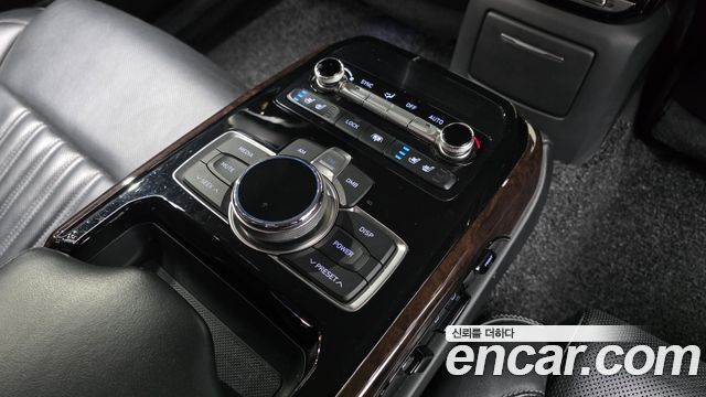 Genesis EQ900 2016 — photo 17