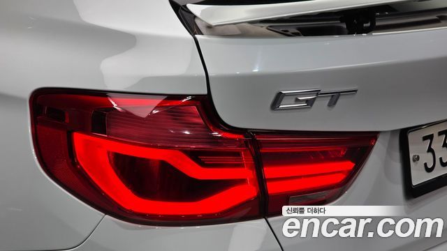 BMW Gran Turismo 2018 — photo 9