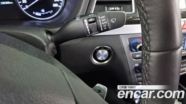 Hyundai Genesis 2014 — photo 21