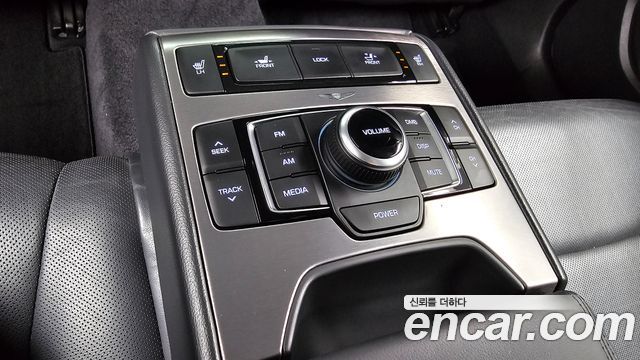 Hyundai Genesis 2014 — photo 25