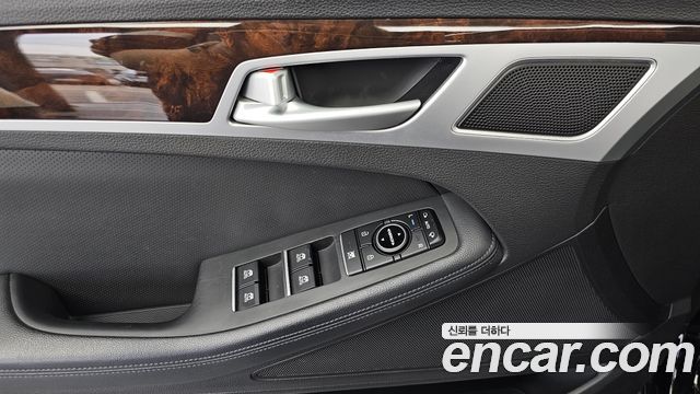 Hyundai Genesis 2014 — photo 29