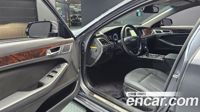 Hyundai Genesis 2016 — photo 13