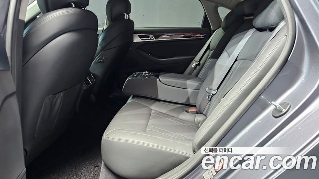 Hyundai Genesis 2016 — photo 18
