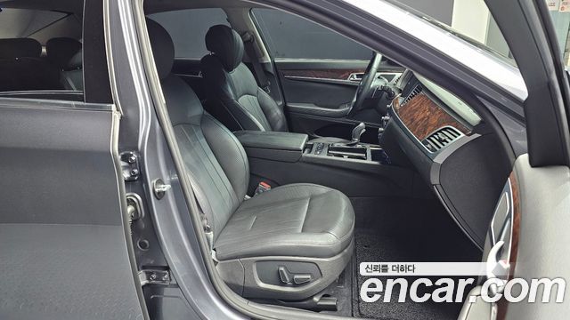 Hyundai Genesis 2016 — photo 16