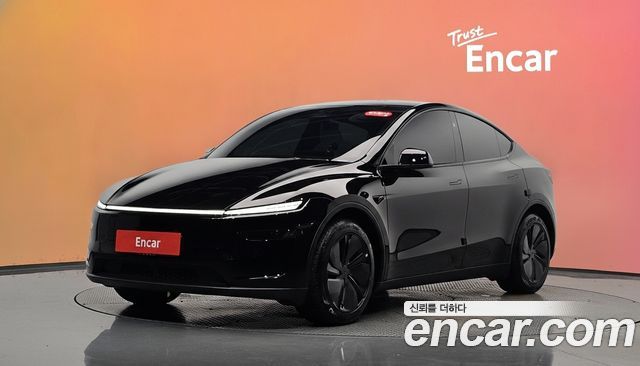 Tesla Model Y 2026 — photo 1