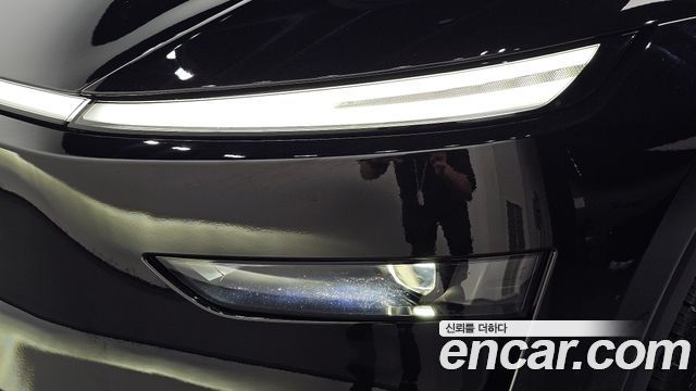 Tesla Model Y 2026 — photo 8