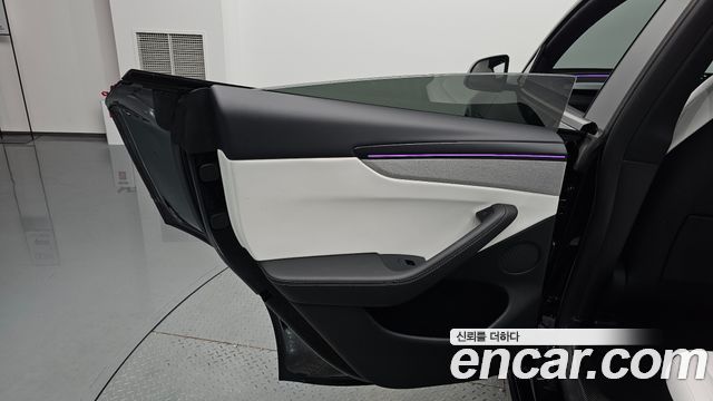 Tesla Model Y 2026 — photo 15