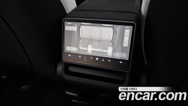 Tesla Model Y 2026 — photo 29