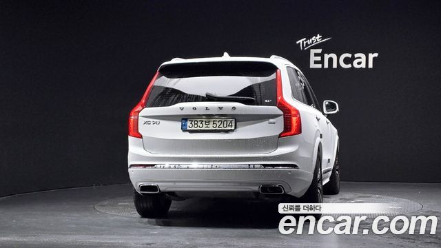 Volvo XC90 2021 — photo 4