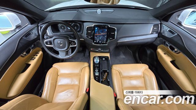 Volvo XC90 2021 — photo 7