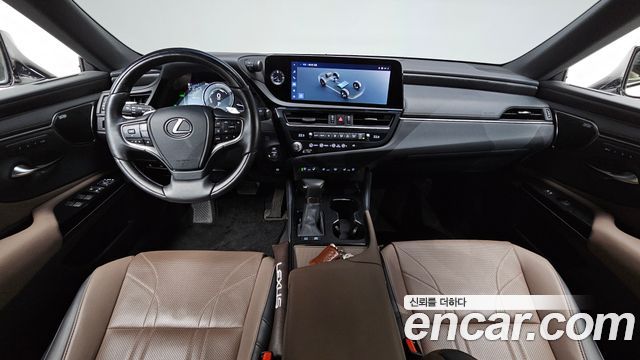 Lexus ES 2025 — photo 7