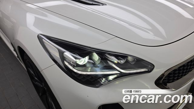 Kia Stinger 2021 — photo 8