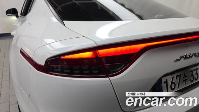 Kia Stinger 2021 — photo 9