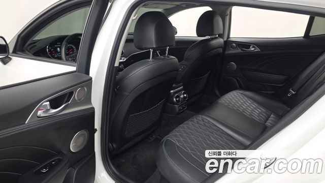Kia Stinger 2021 — photo 16