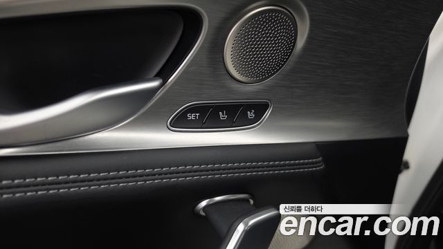 Kia Stinger 2021 — photo 36