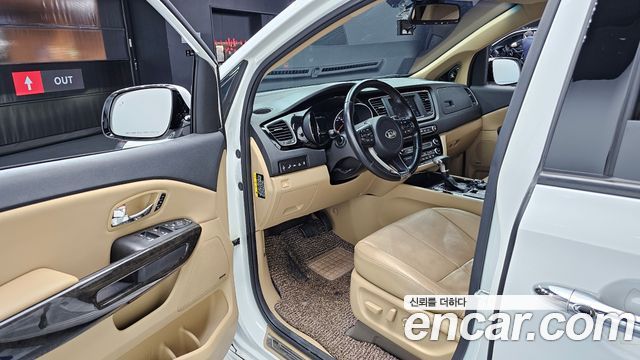 Kia Canival 2019 — photo 13