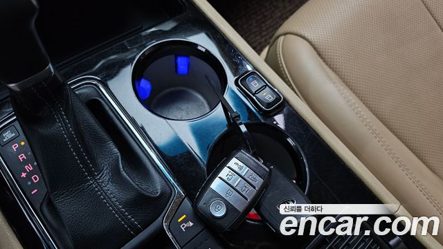 Kia Canival 2019 — photo 28