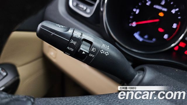 Kia Canival 2019 — photo 31