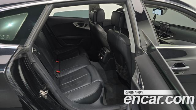Audi A7 2013 — photo 11